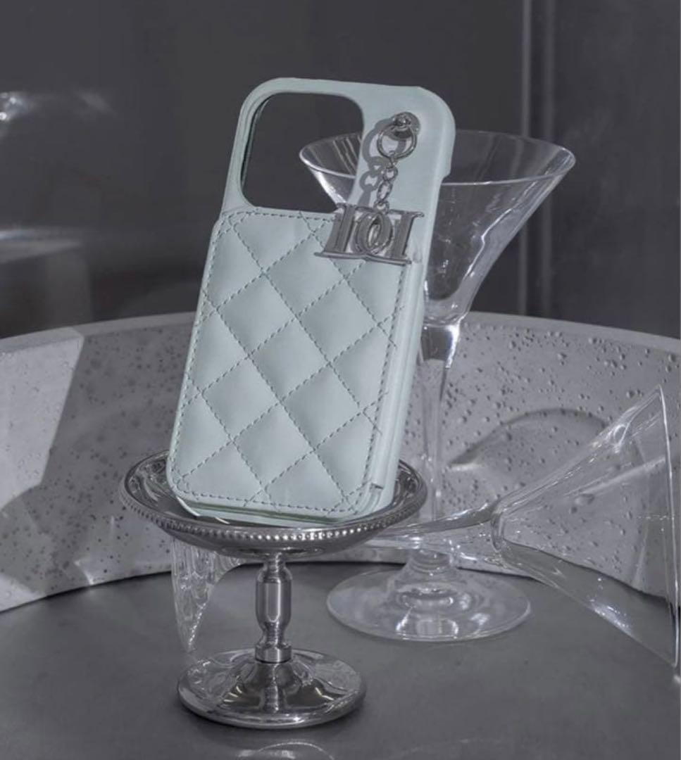 新品未使用Darich キルティングミラーDDチャームiPhoneケース 15