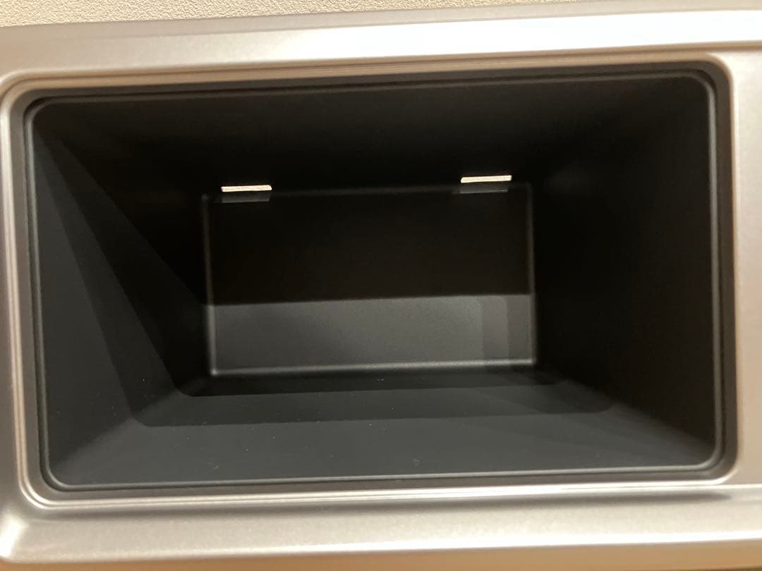 【新車外し】ハイエース 200 ワイド 純正 オーディオパネル