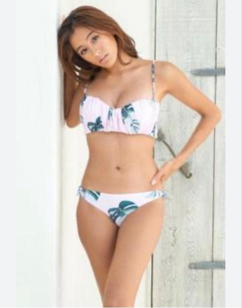 alexia stam アリシアスタン　ビキニ　セット