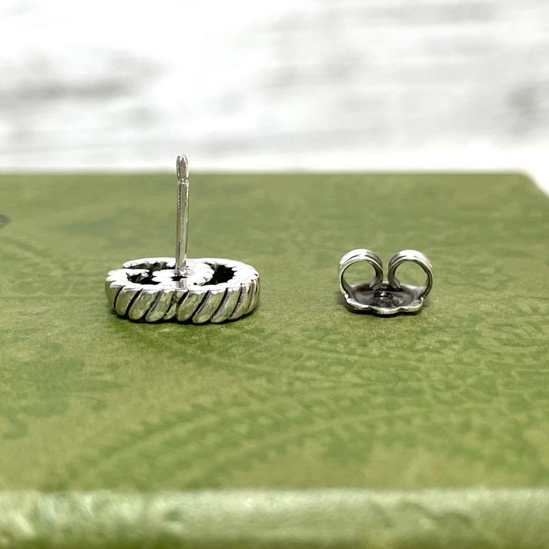 【極美品】グッチ　マーモントGG ツイストピアス片耳　シルバー925 燻