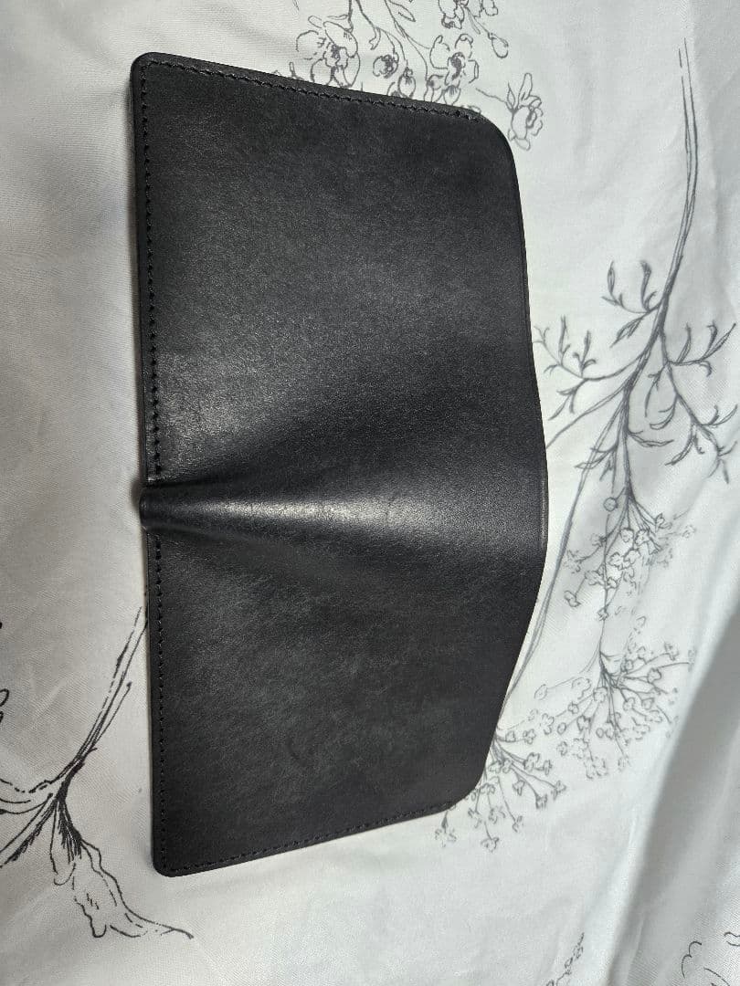 STUDIUM POKET 黒 二つ折り財布