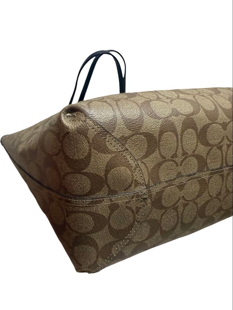 ほぼ新品，COACH コーチ シグネチャー トートバッグ ストーリーパッチ