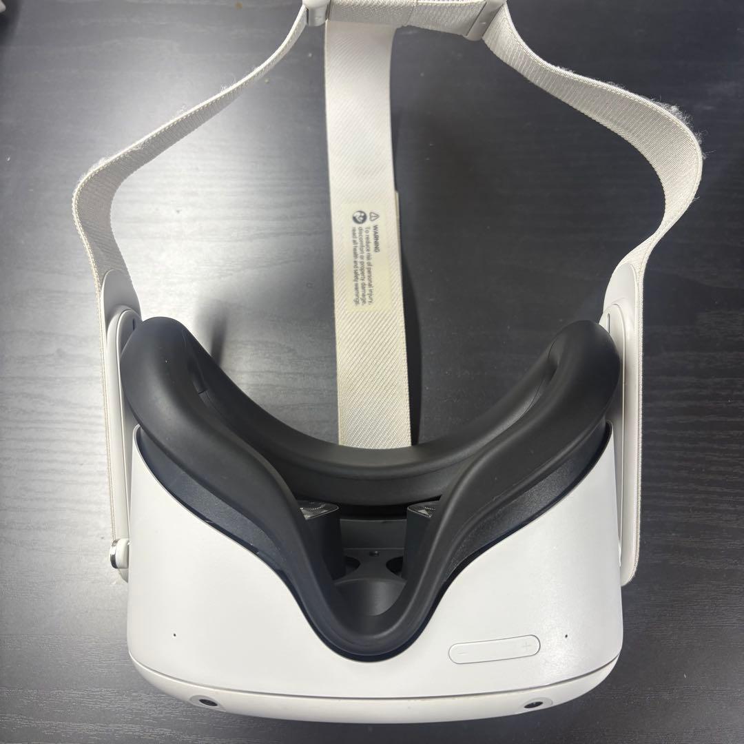  Quest2本体＋充電ドック＋レンズ枠＋イヤホン