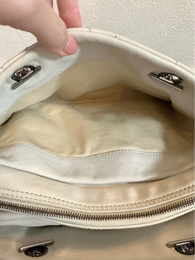 CHANEL ビッグロゴ　チェーン　ショルダー　トートバッグ　白　ココマーク