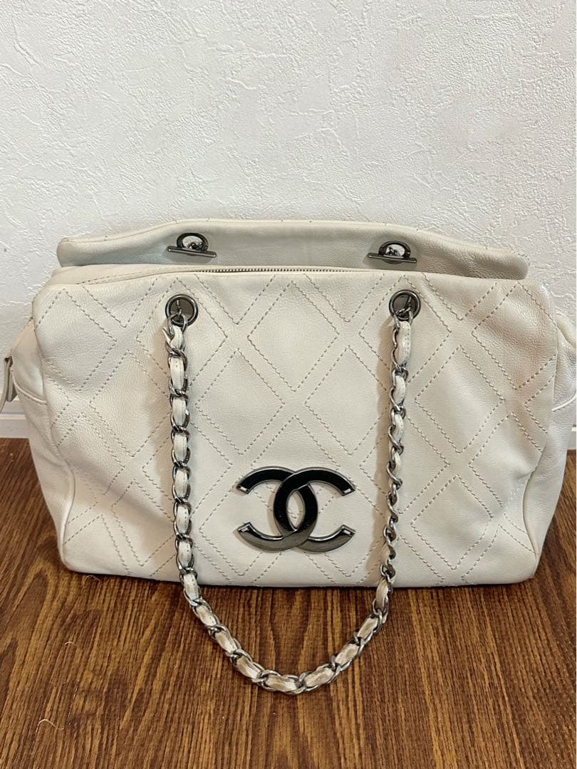 CHANEL ビッグロゴ　チェーン　ショルダー　トートバッグ　白　ココマーク