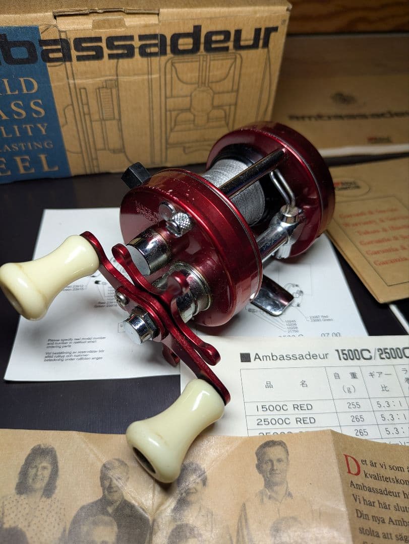 リール Abu Garcia Ambassadeur 2500C red