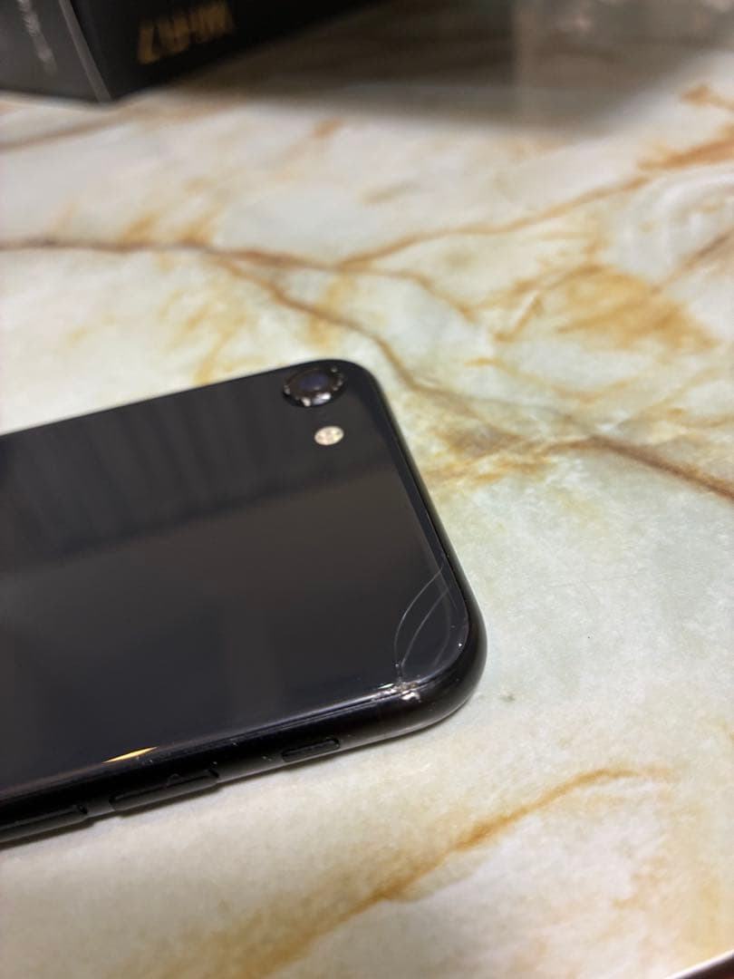 iphonese 第2世代 本体 128gb