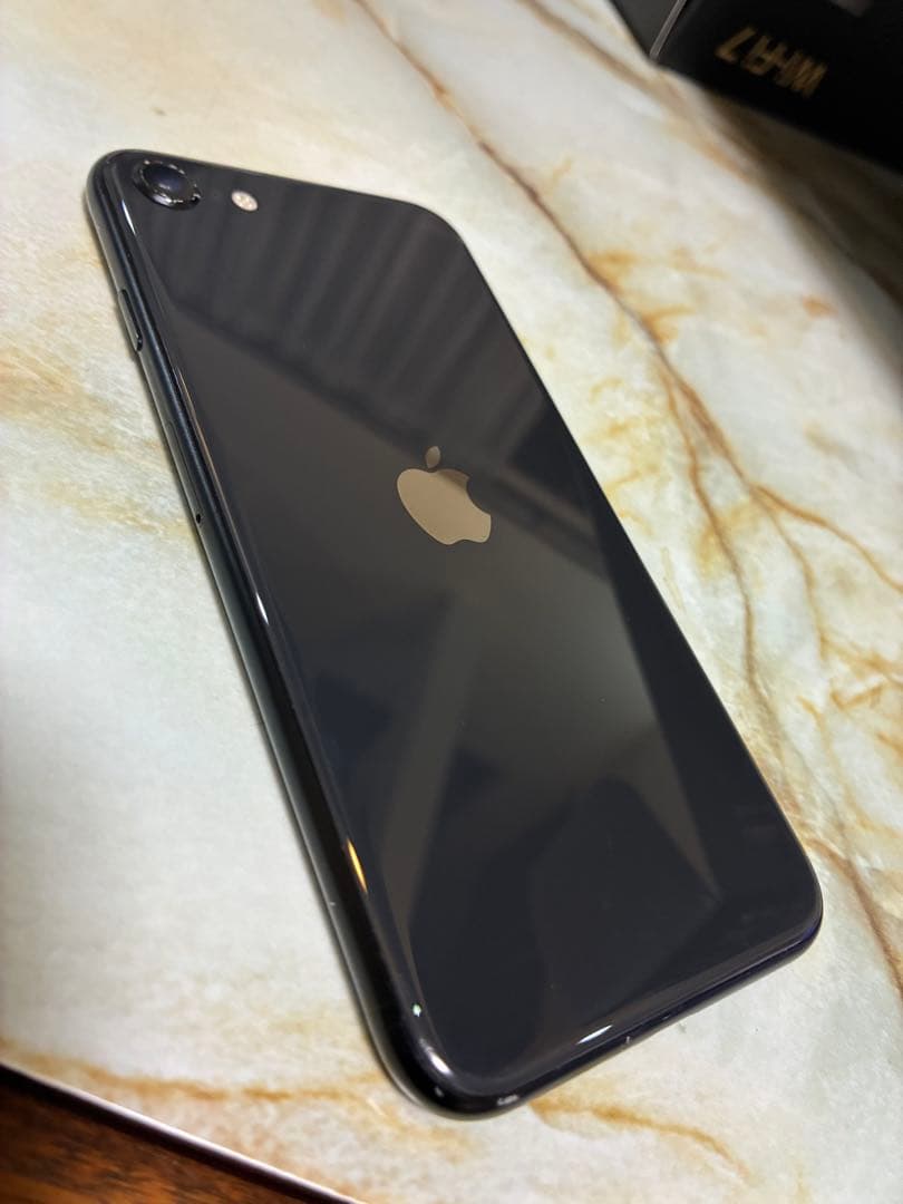 iphonese 第2世代 本体 128gb