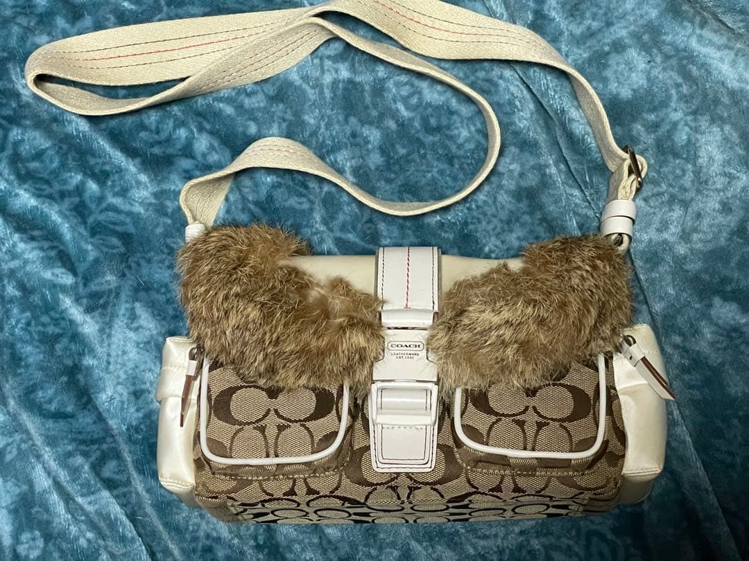 期間限定価格　COACH コーチ ショルダーバッグ ラビットファー付き