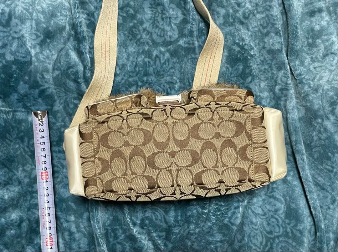 期間限定価格　COACH コーチ ショルダーバッグ ラビットファー付き