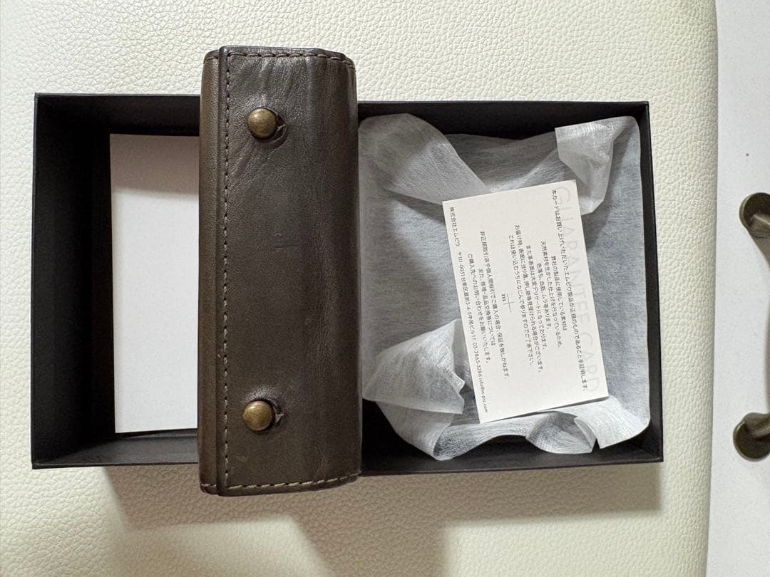 【使用半年】m+ エムピウ ミッレフォッリエⅡ P30 グリージョ 正規品