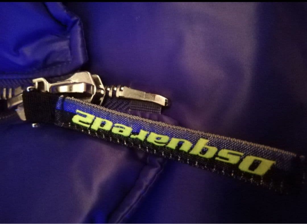 DSQUARED2 ダウンベスト