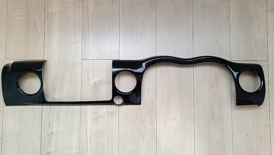 キャラバン　インテリアパネル4P　ピアノブラック