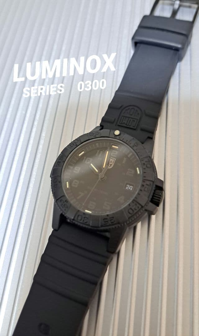 LUMINOXブラックアウト　シリーズ0300