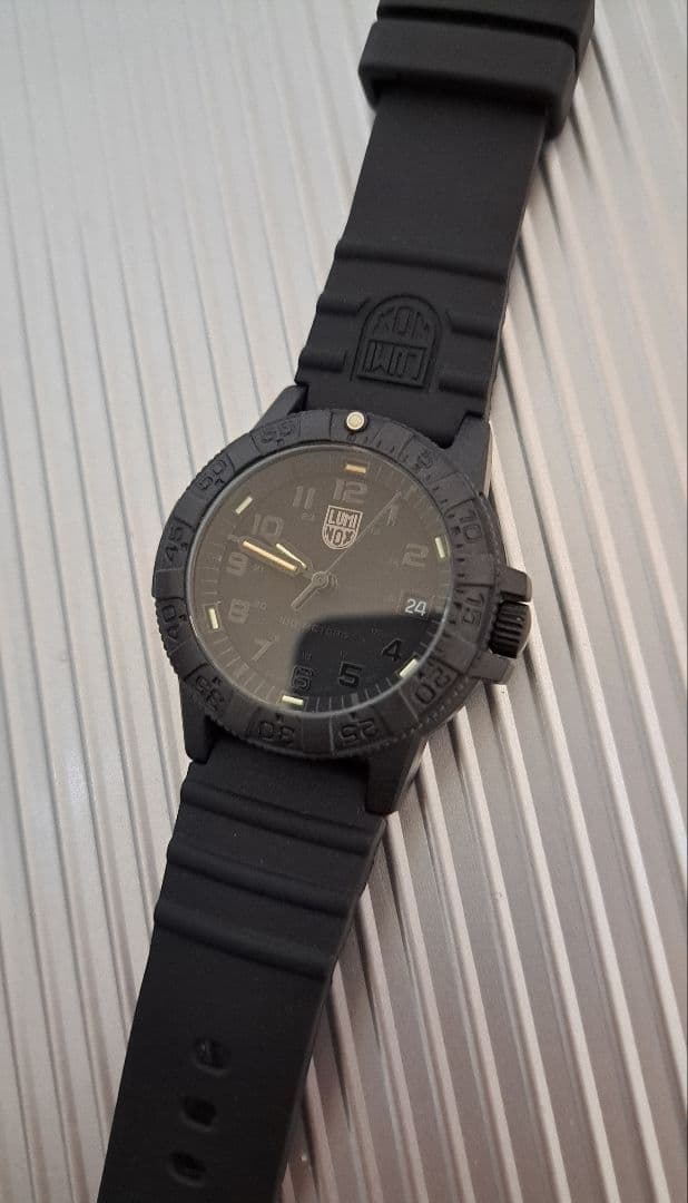 LUMINOXブラックアウト　シリーズ0300