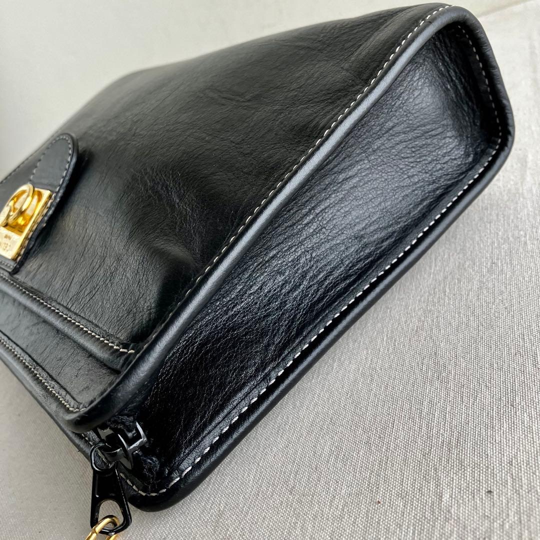 バッグ Celine Vintage Black Leather Pouch Bag