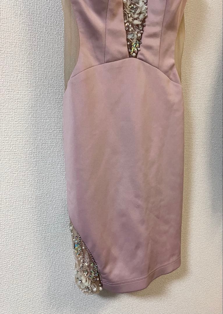 ビーズ装飾 Vネック タイトドレス ピンク