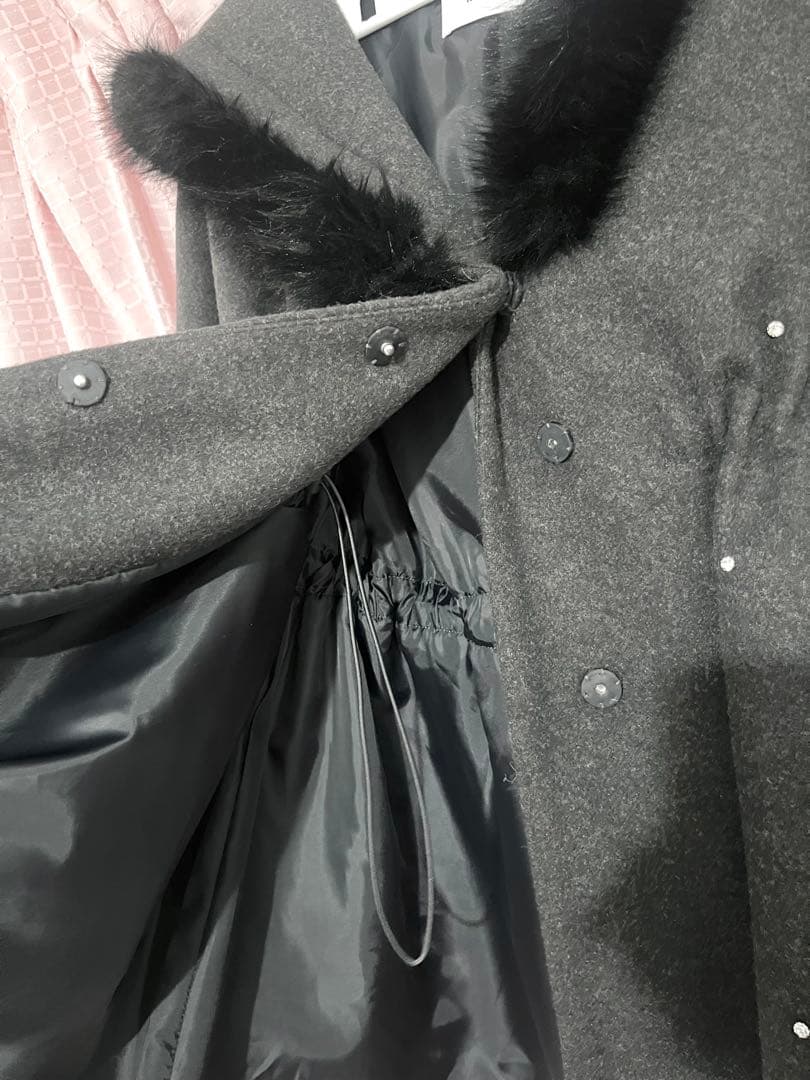 NICE CLAUP ビジュー付きミドル丈コート