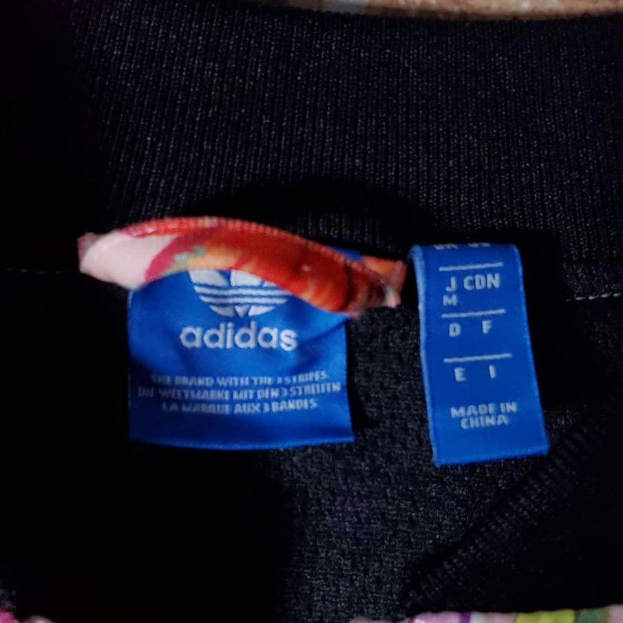 PAKAIAN adidas トラックジャケット 総柄 トレフォイル 花柄