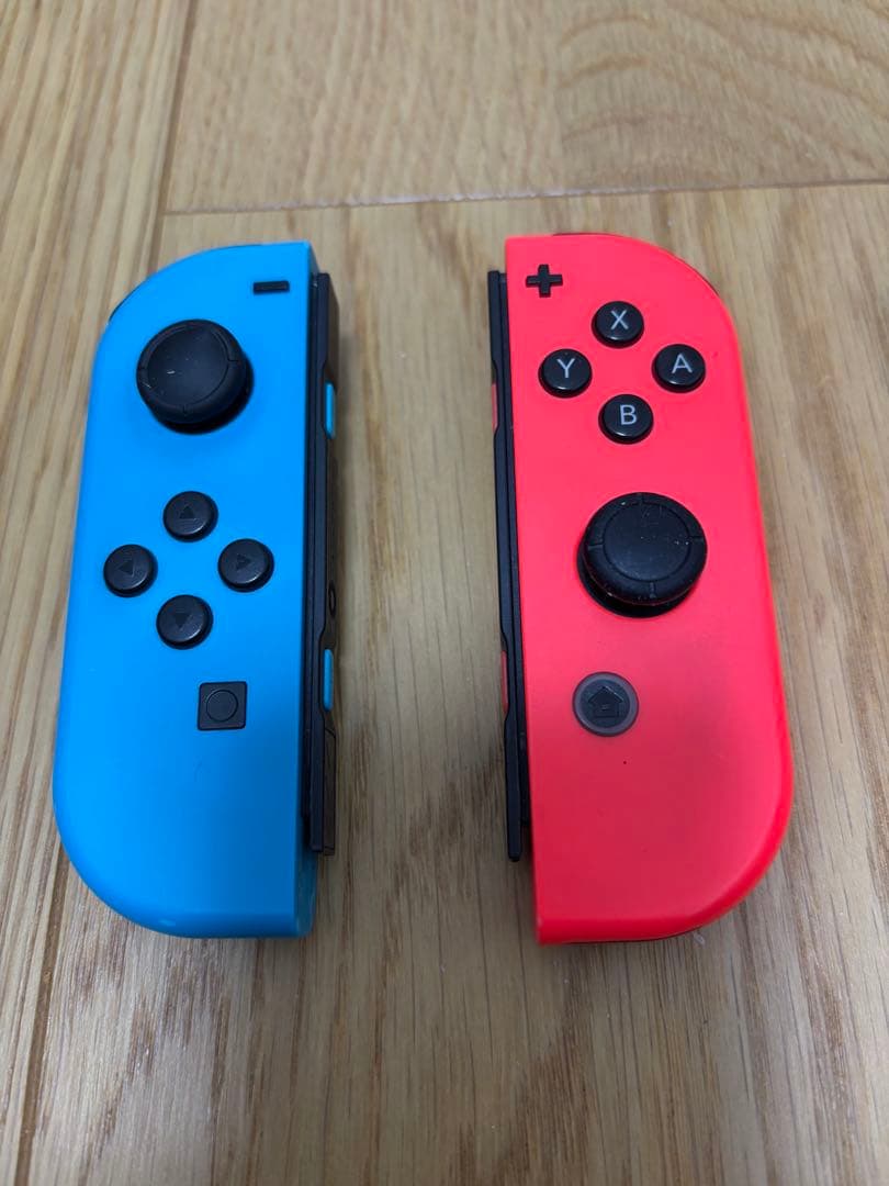 Nintendo Switch本体　マリオカート8　ハンドル　セット