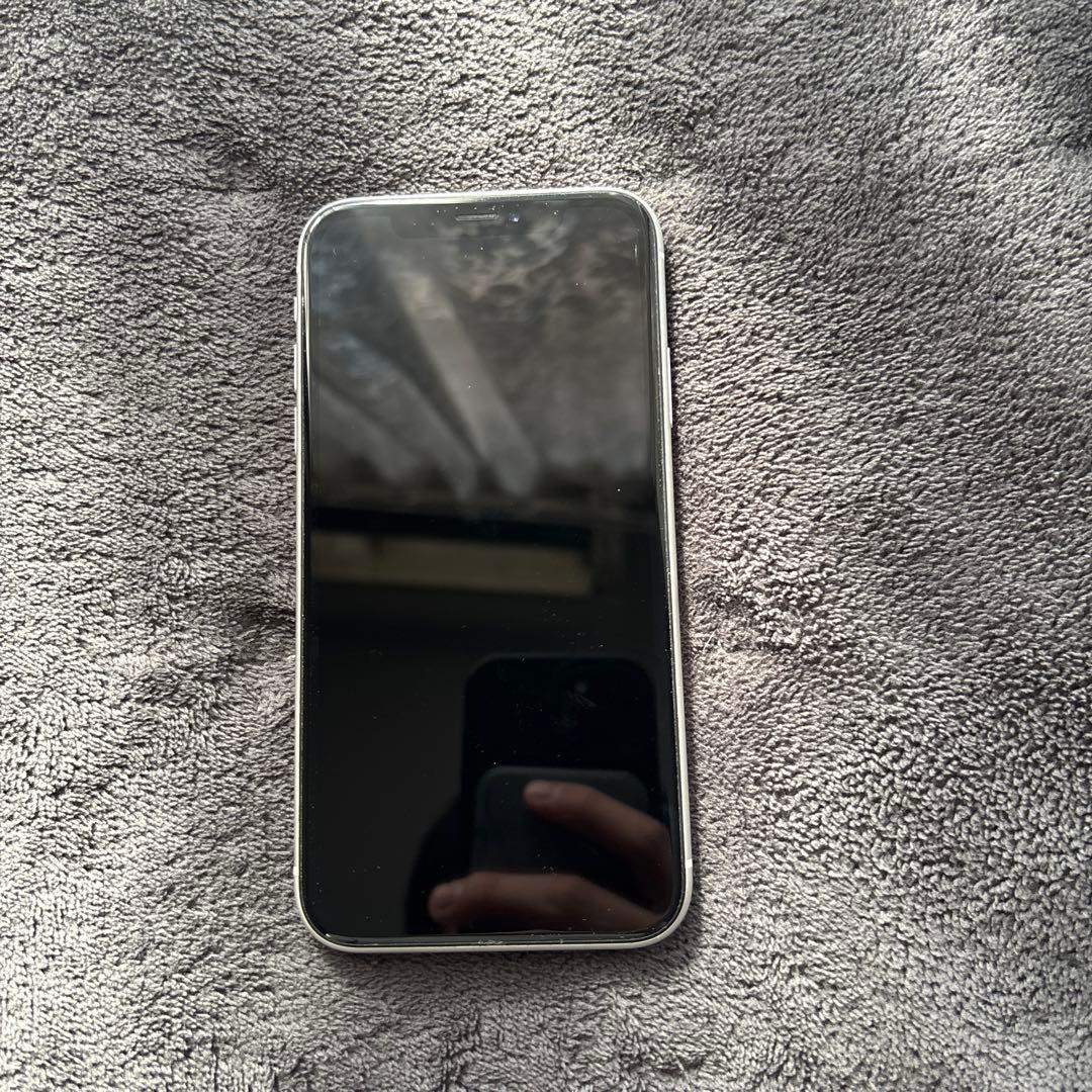 Apple iPhone XR ホワイト 64ギガ