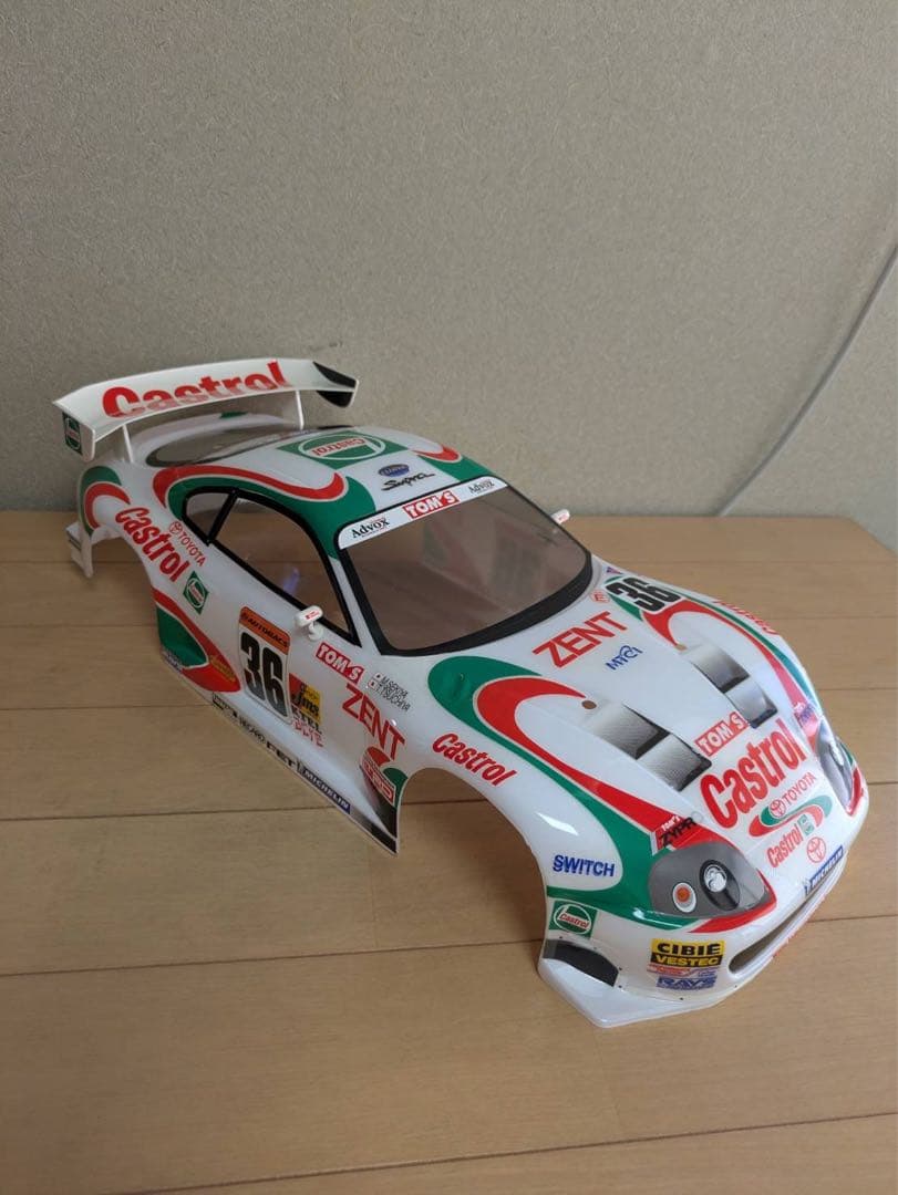 タミヤ カストロール TOM'S スープラ塗装済みスペアボディ