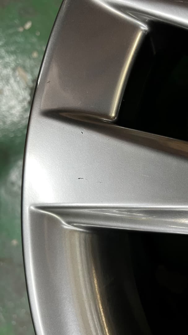 [美品] 純正LS600h 5x120 7.5 18インチ