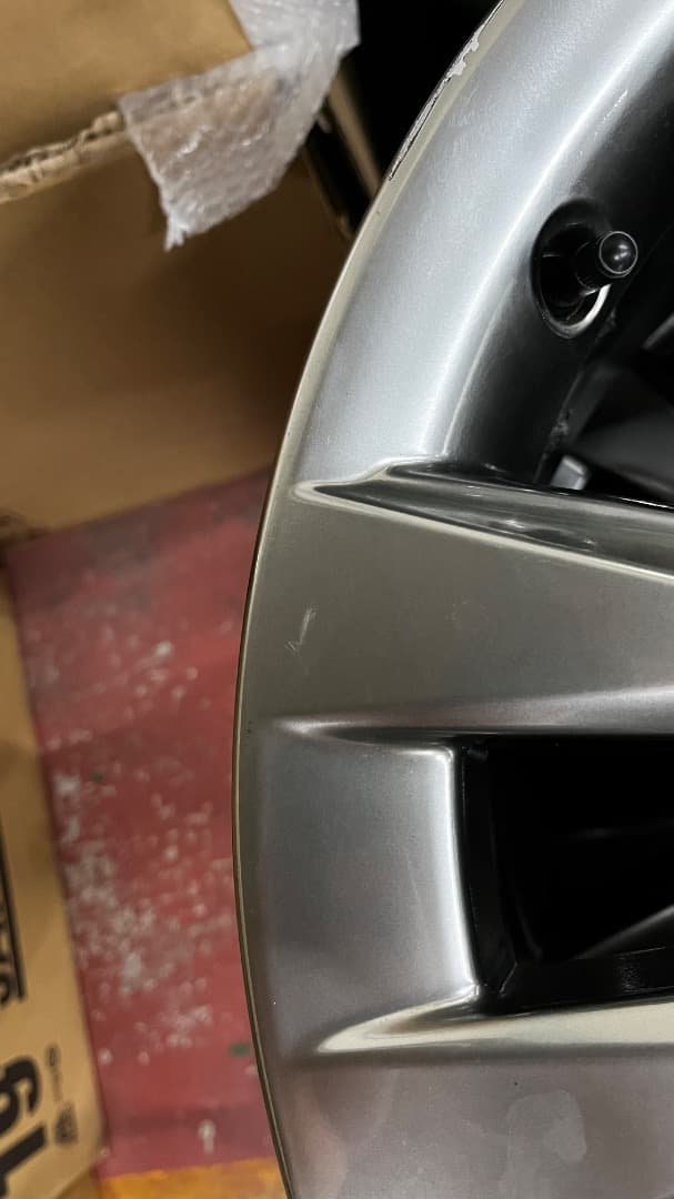 [美品] 純正LS600h 5x120 7.5 18インチ