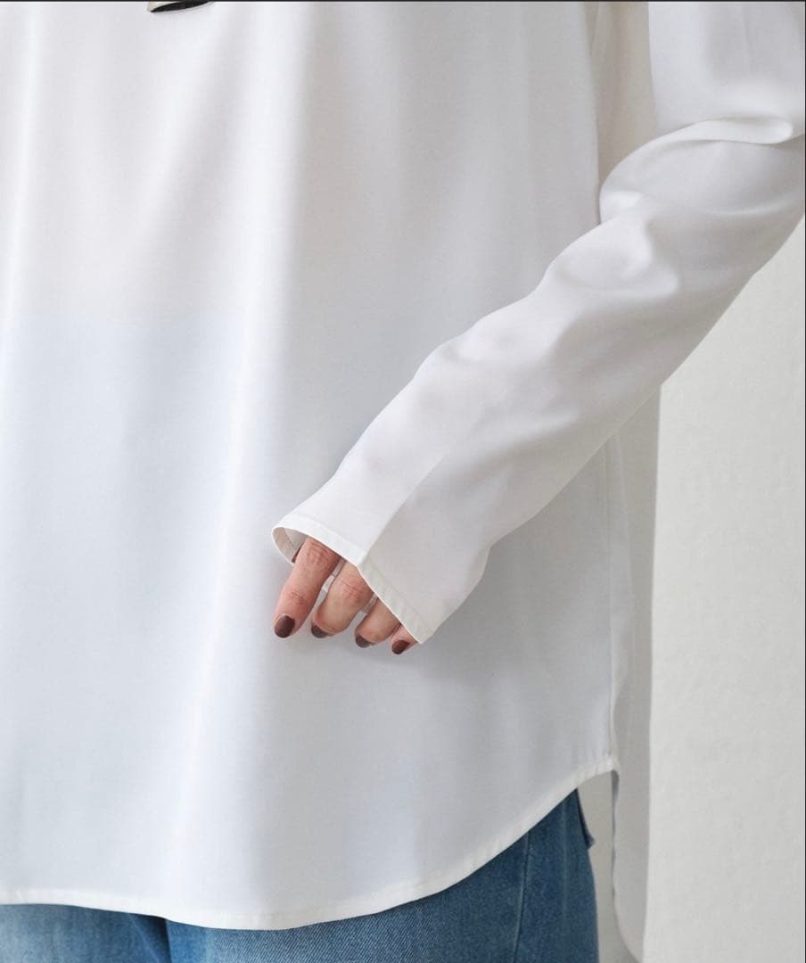 【完売品】loungedressサテンロンTブラウス