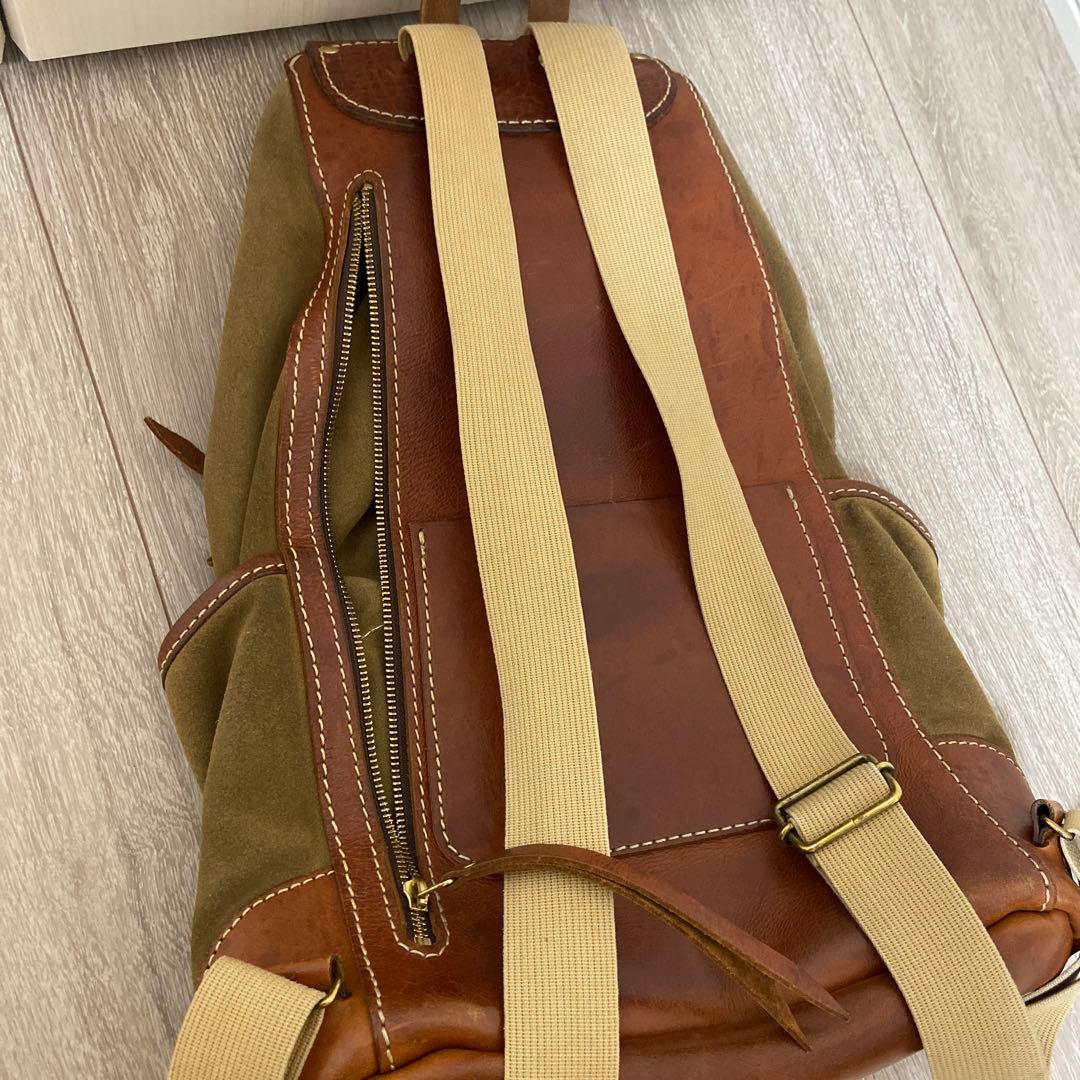 HERZ 「創業者デザインデッドストックのベロア革リュック」限定