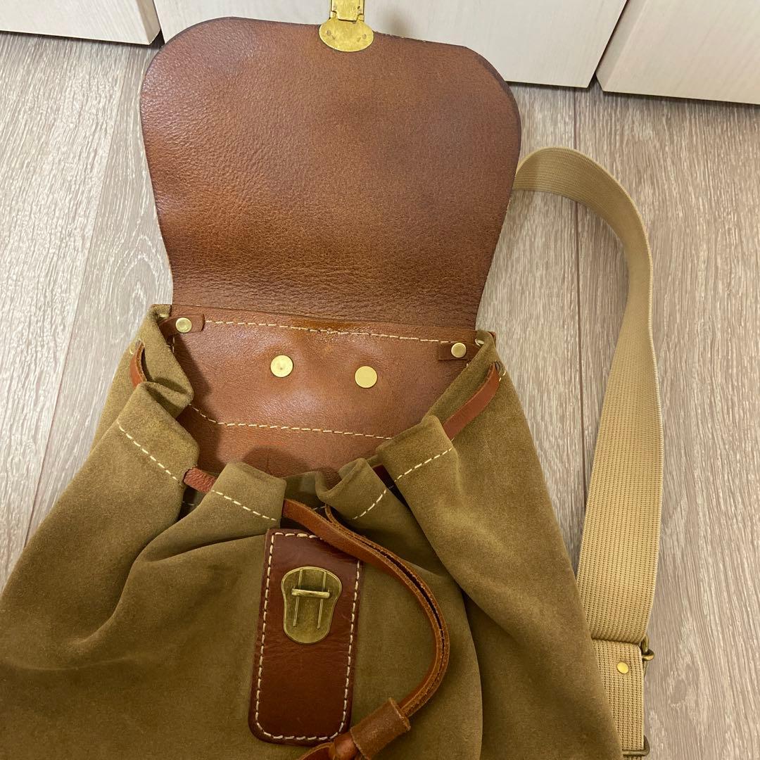 HERZ 「創業者デザインデッドストックのベロア革リュック」限定