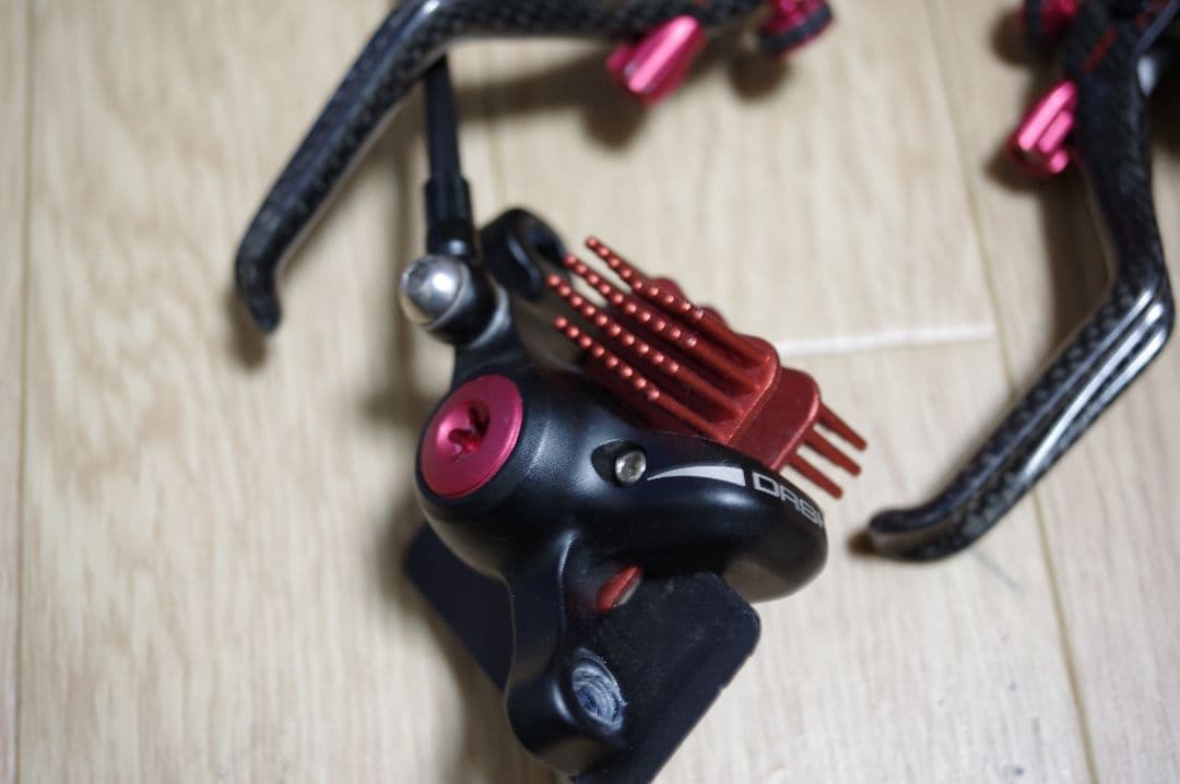 TRP DASH CARBON　油圧ディスクブレーキ　MTB