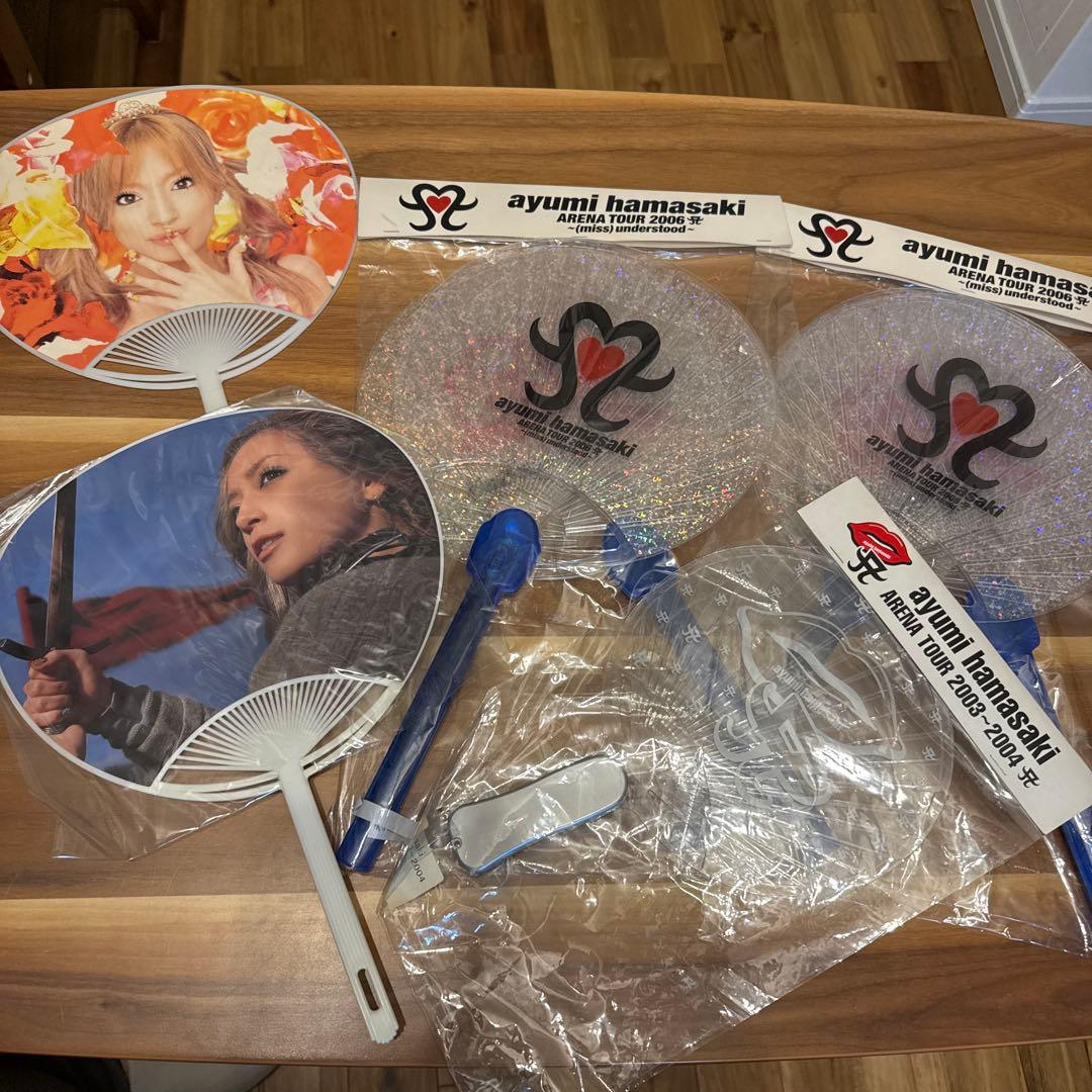 浜崎あゆみCD、DVD、写真集、本、パンフ、ライブグッズなど…