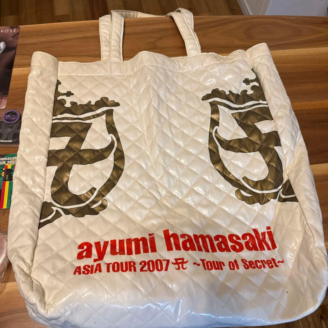 浜崎あゆみCD、DVD、写真集、本、パンフ、ライブグッズなど…