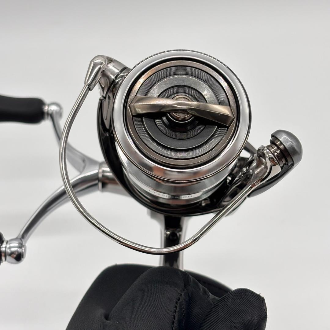 【ほぼ未使用】 ダイワ 22EXIST LT2500S-DH ダブル 61095