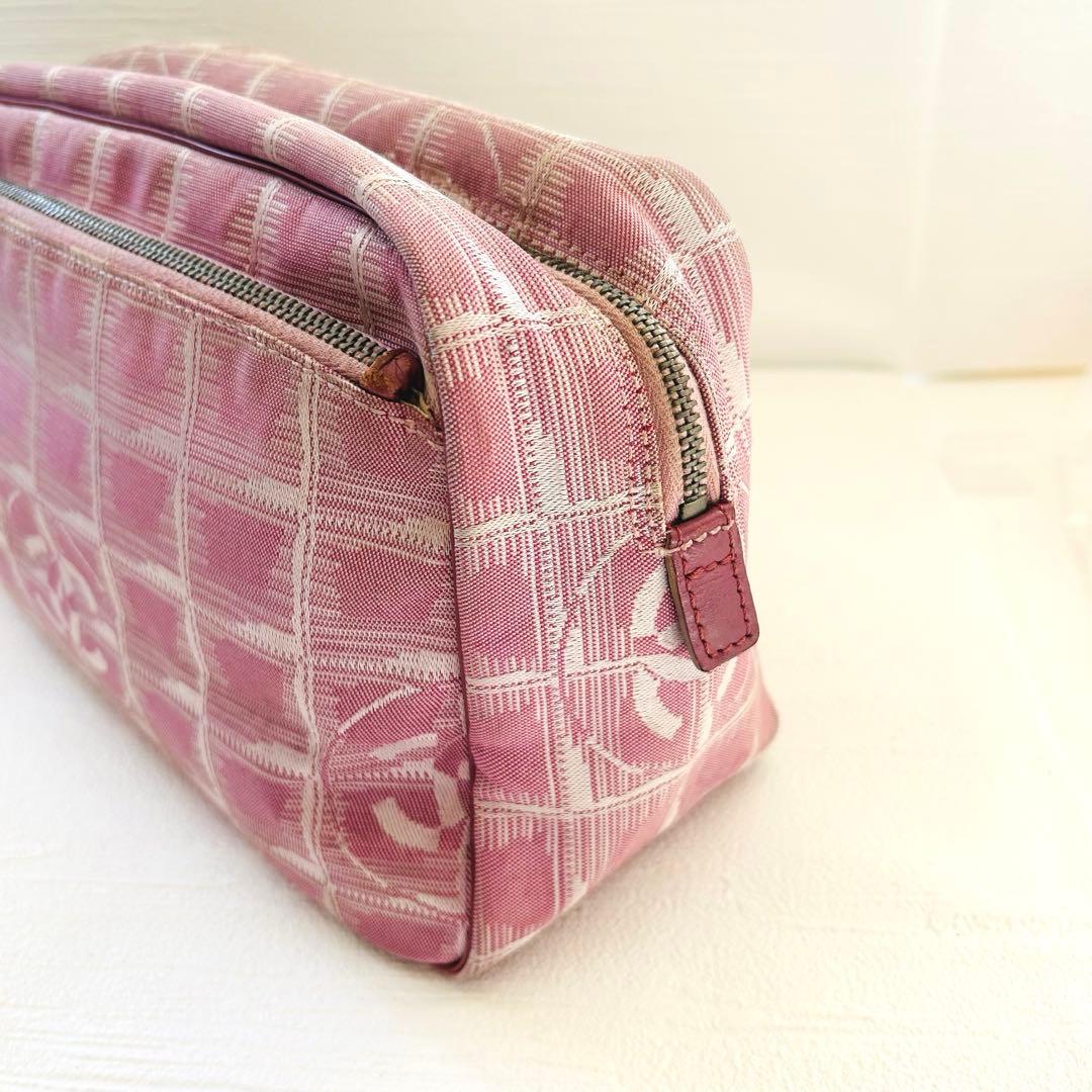 シャネル　 ニュートラベルラインイタリア製8008099