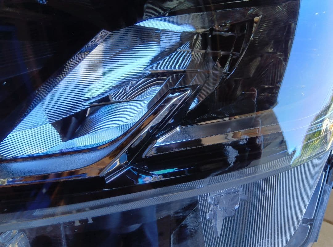 日産セレナC27 後期純正 左ヘッドライト KOITO 100-23784