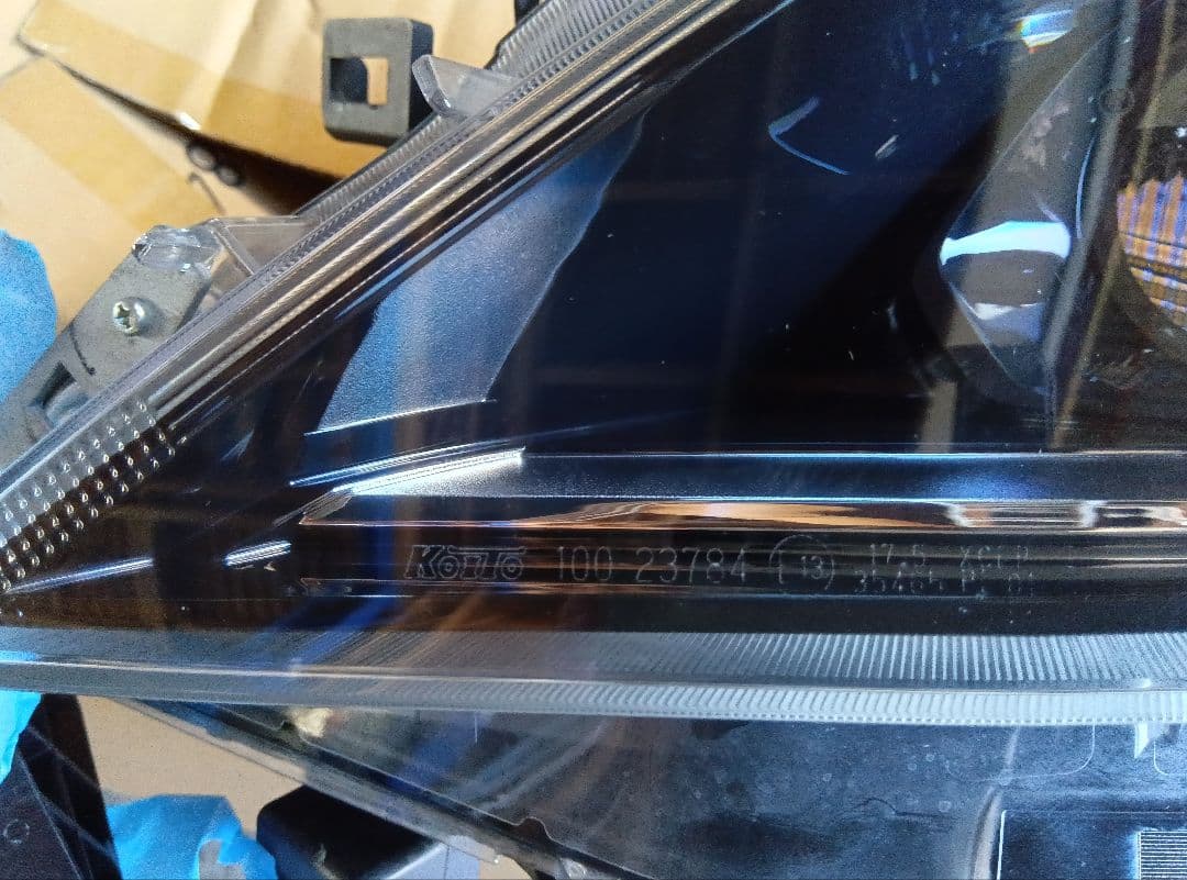 日産セレナC27 後期純正 左ヘッドライト KOITO 100-23784