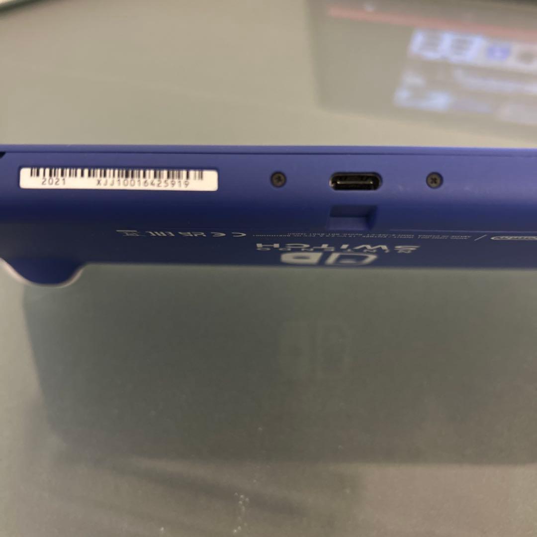 4*マ様 【SDカード64GBとケース付】Nintendo Switch Lit