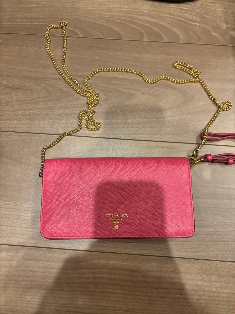 プラダ　PRADA ピンク　バッグインバッグ　ミニバッグ　パーティー用
