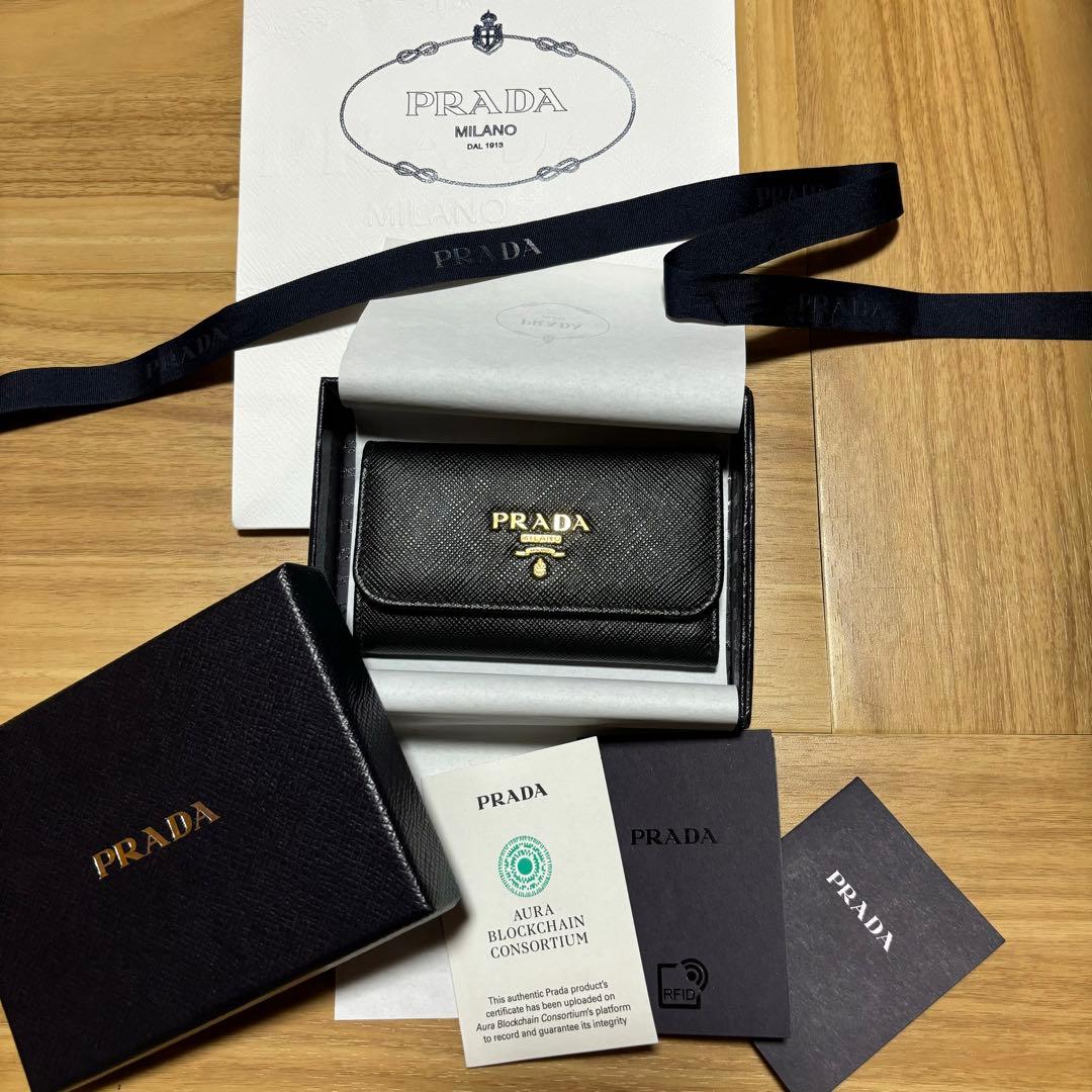 【新品未使用】PRADA キーケース 6連
