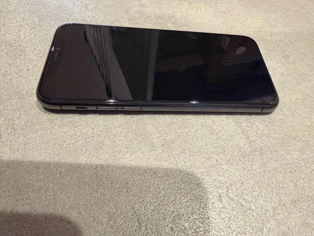 n*o様 iPhone 11 Pro スペースグレー　256GB simフリー