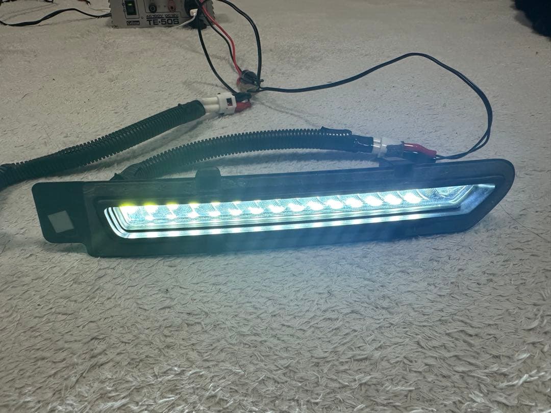 30 アルファード　TRD デイライト