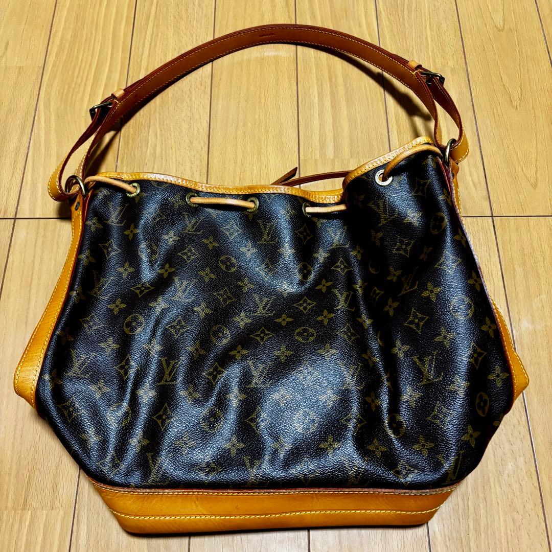 LOUIS VUITTON ルイヴィトン　モノグラム　ノエ