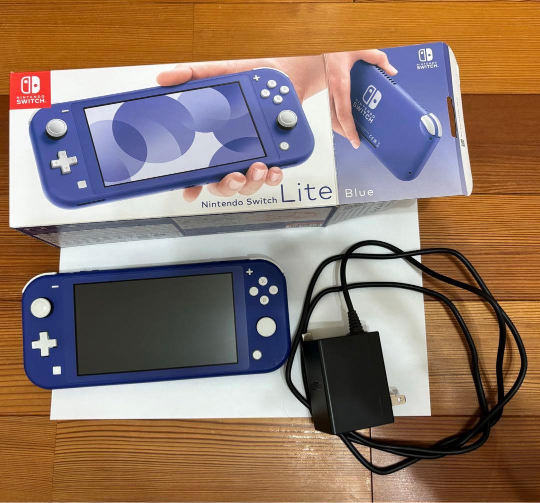 Nintendo Switch Light ジャンク品 充電器 箱付き ブルー