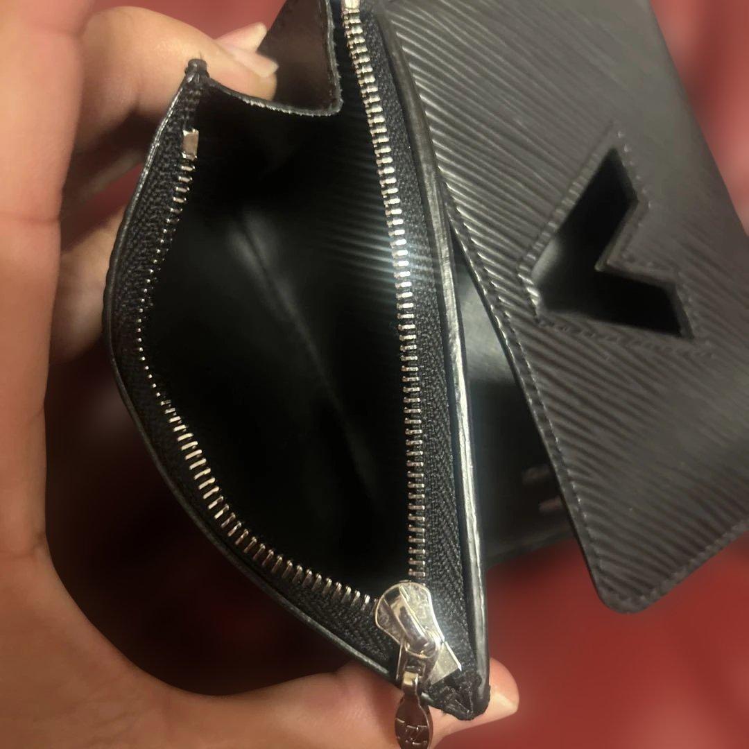 未使用級！ルイヴィトン エピ ポルトフォイユツイスト