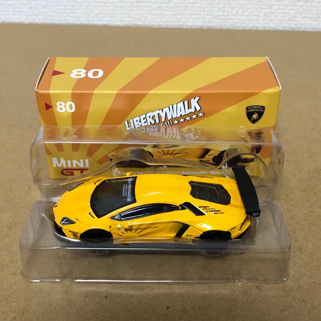 MINI GT　ランボルギーニ アヴェンタドール　VOLCANO YELLOW