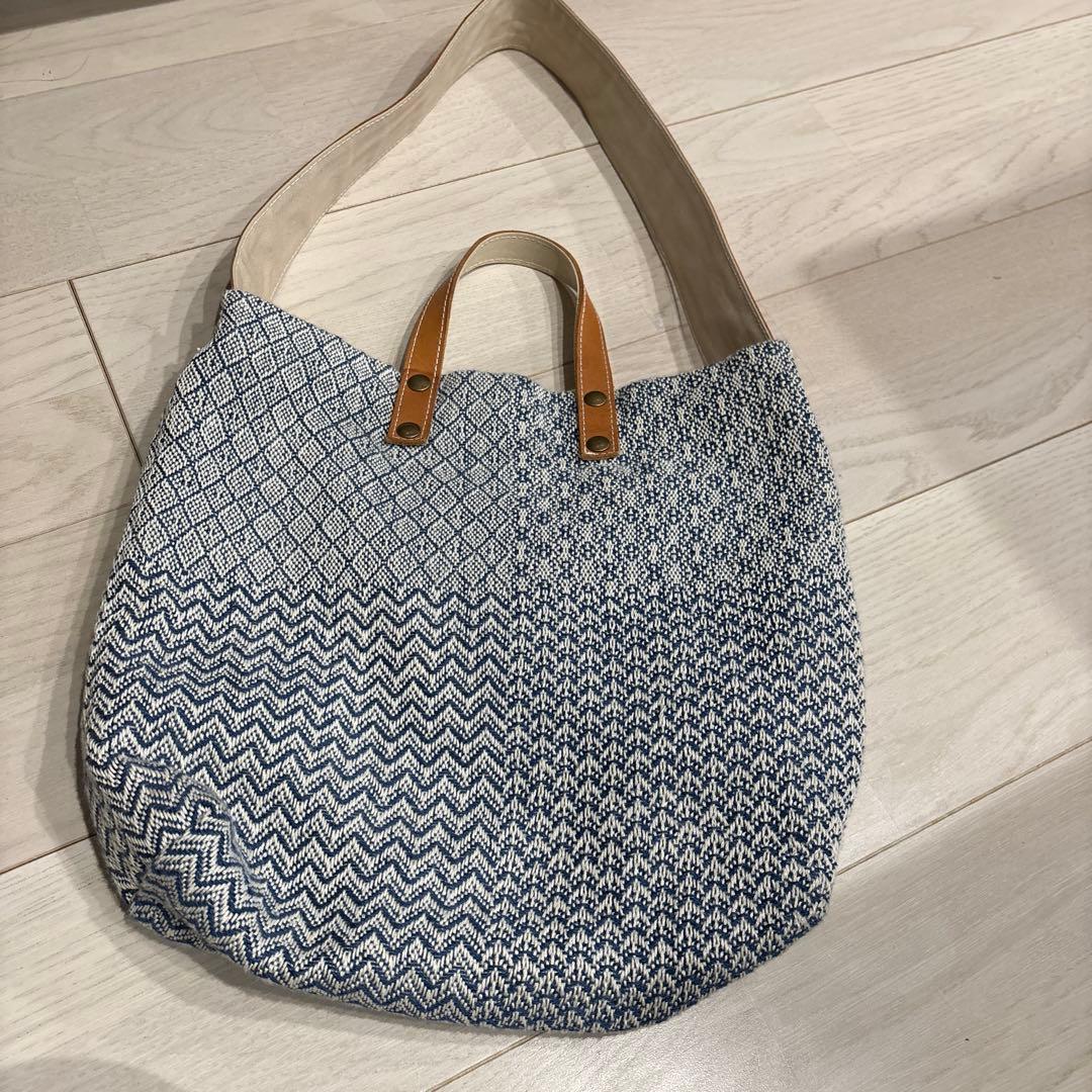 2/3限定価格trois temps トロワトン　手織り2WAYバッグ　北欧