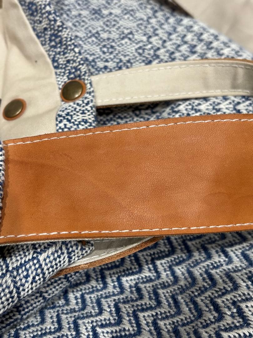 2/3限定価格trois temps トロワトン　手織り2WAYバッグ　北欧