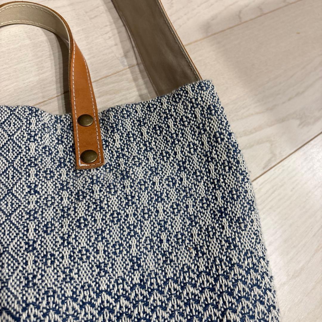 2/3限定価格trois temps トロワトン　手織り2WAYバッグ　北欧